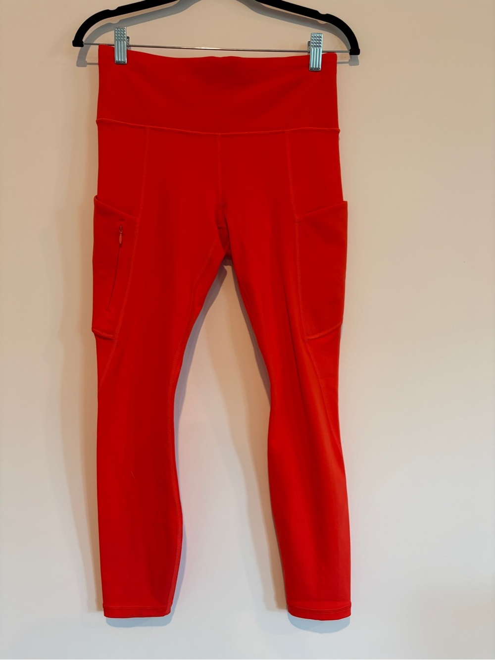 NWOT Athleta SP Red Headlands Hybrid Cargo High Rise Hiking Compression Leggings